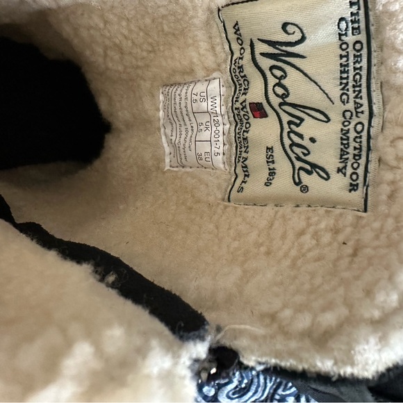 Woolrich black womans boots Size 7 1/2.  Never been worn.  🖤 - Picture 11 of 15